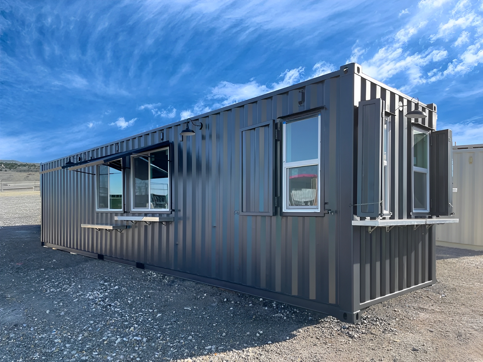 40ft-Shipping-Container-Bar5.jpg 40ft Shipping Container Bar - Image 1